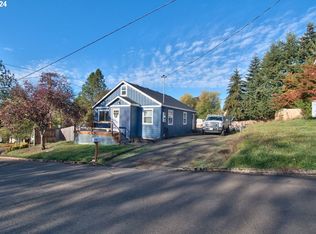 610 NE Hill St, Sheridan, OR