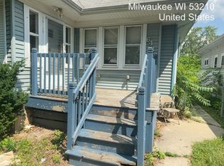 6416 W Locust St, Milwaukee, WI 53210
