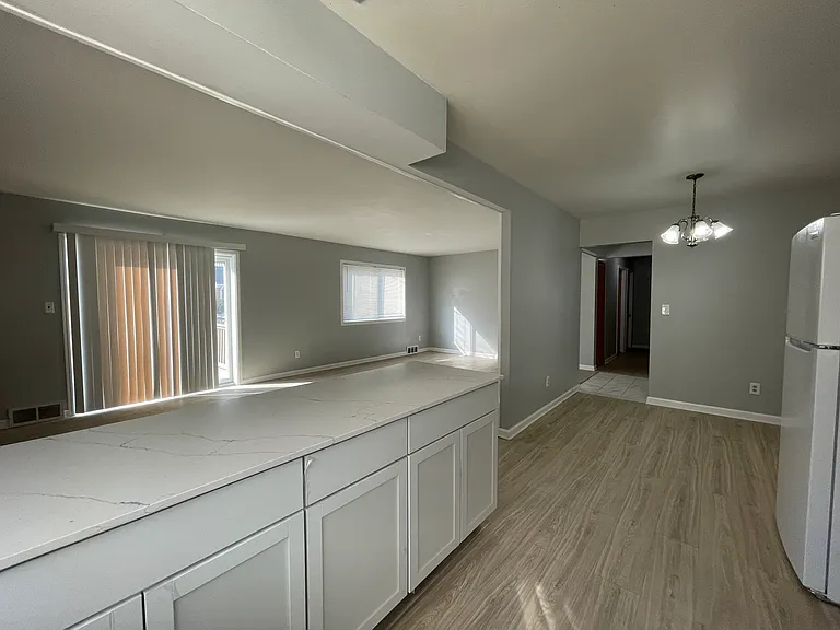 28439 Wexford Dr — Photo 6