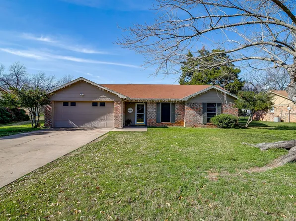 1022 Princeton Pl, Cleburne, TX 76033