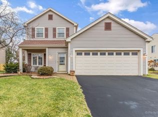 1163 Chalet Dr, Carol Stream, IL 60188