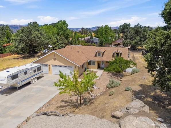17381 Bold Venture Dr, Tehachapi, CA 93561