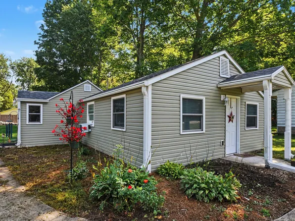 3011 Lincoln Ave, Saint Joseph, MI 49085