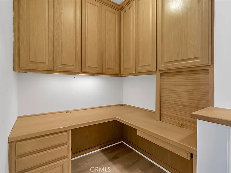 172 Villa Point Dr — Photo 17