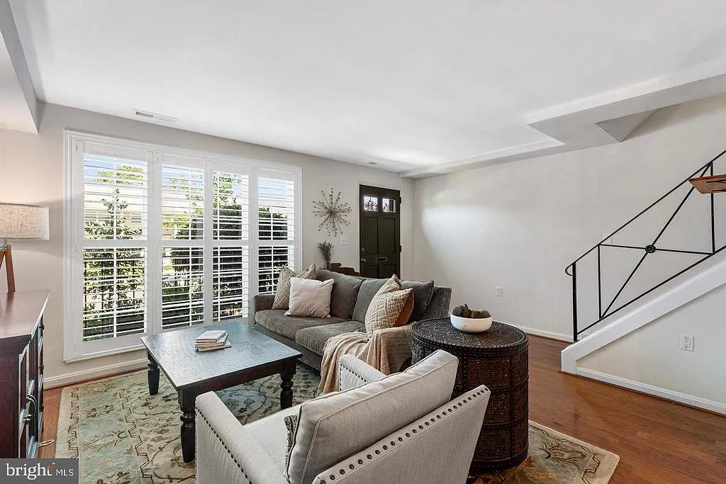 Fairlington Towne — Photo 4