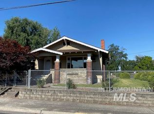 702 12th St, Clarkston, WA 99403