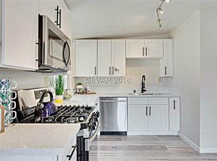 2810 Topanga St, Las Vegas, NV 89169