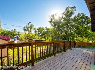 231 W 5th St, Rifle, CO 81650