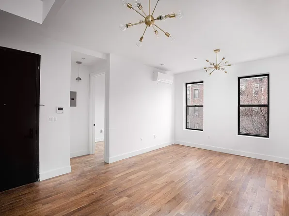 10 West 122nd Street image 2 of 10