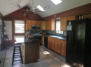 18156 W River Rd, Columbia Station, OH 44028