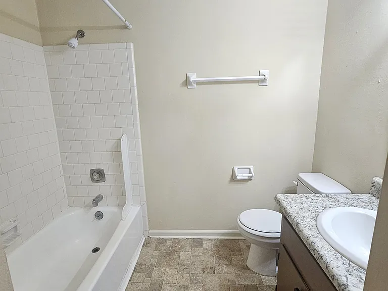 3701 Donovan Dr #A — Photo 34