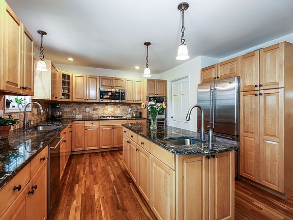 2852 farm walk rd, Yorktown heights  ( 012 OF 32 ).JPG