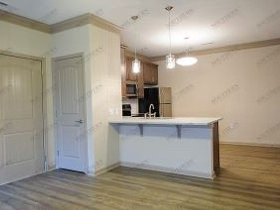 2nd image of 307 Professional Park Dr APT E