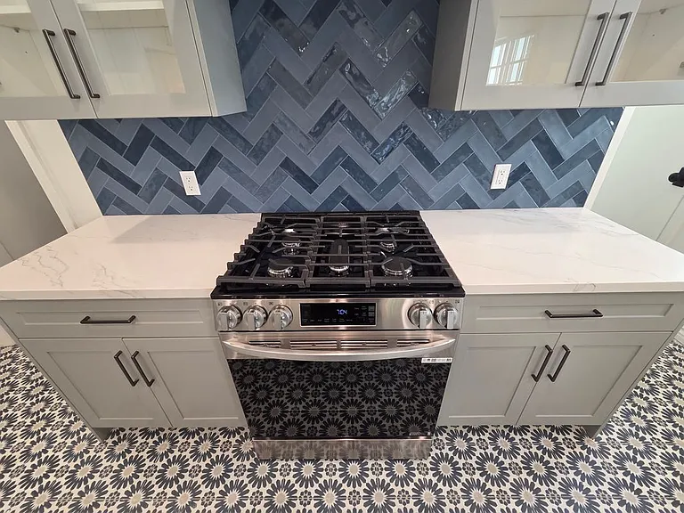 351 S Detroit St #2 — Photo 16