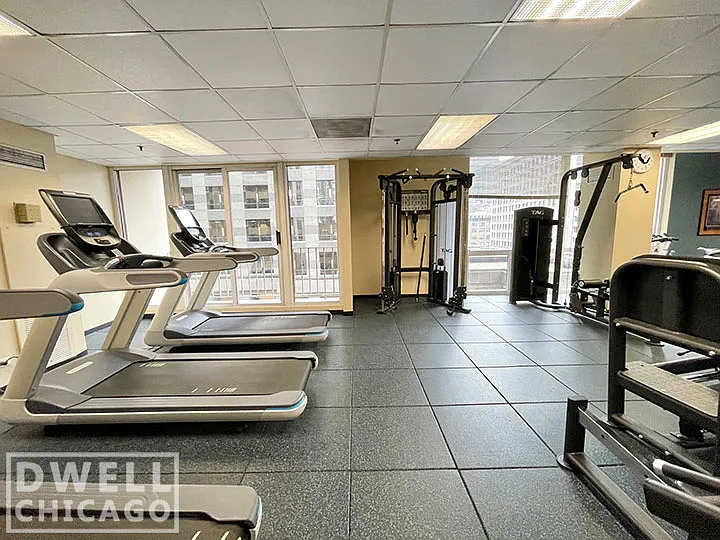 200 N Dearborn St #2701 — Photo 15