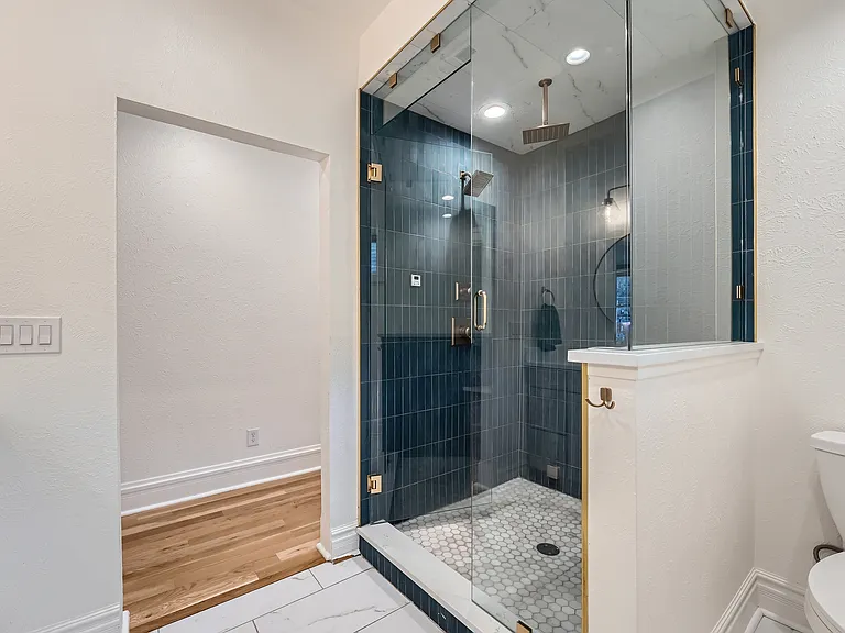 2117 W 28th Ave — Photo 17