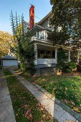 Sold by Brown Harris Stevens | media 5