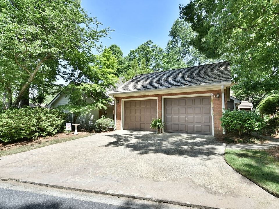 1st image of 2595 Camden Glen Ct
