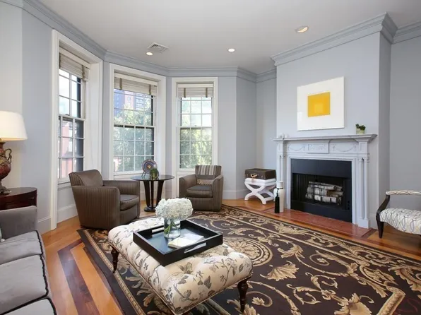 110 Marlborough St APT 3, Boston, MA 02116
