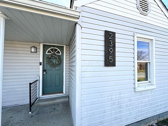 3rd image of 2395 Midland Ave