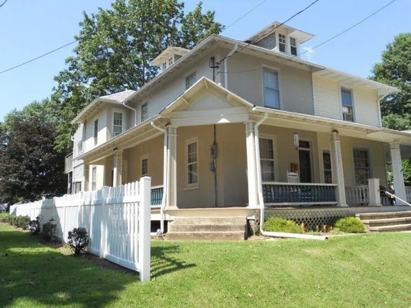 120 E Mill St, Manheim, PA 17545
