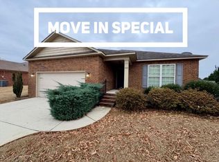 102 Silvermoon Ln, Huntsville, AL 35811