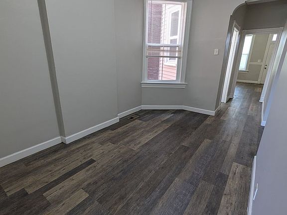 4th image of 2204-06 Indiana Ave #2204