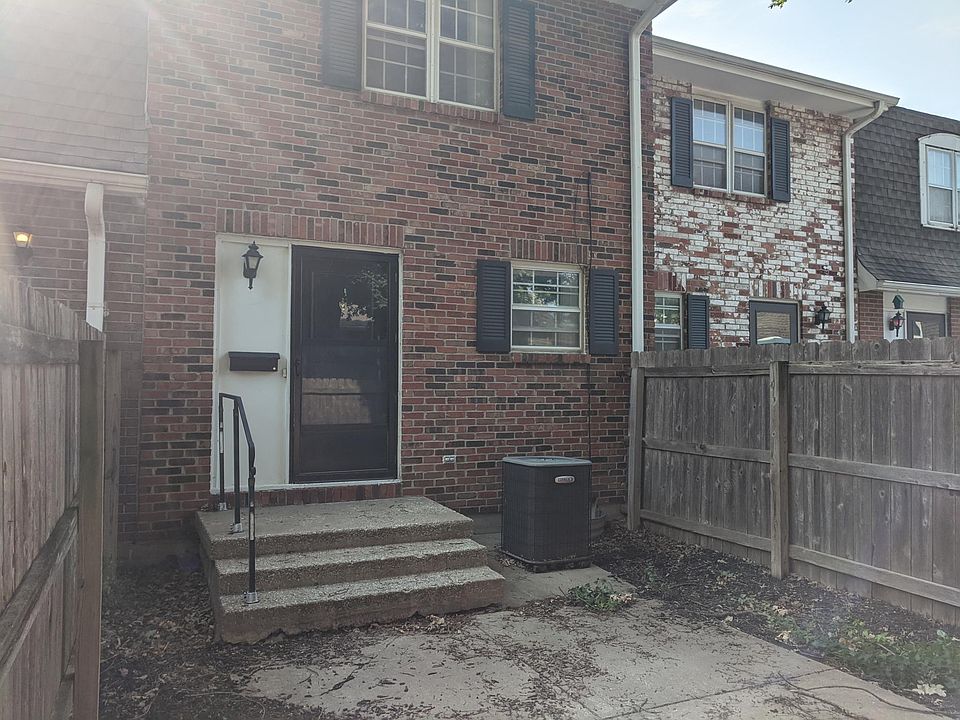 8538 W 85th St Overland Park KS Zillow