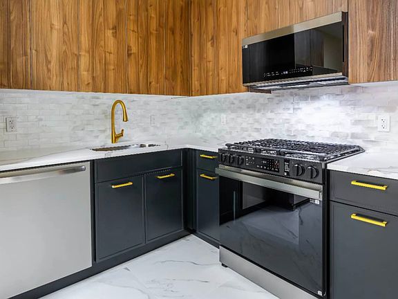 2nd image of 363 Sumpter St #5G