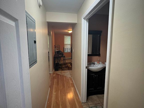 3rd image of 8520 91st Ave