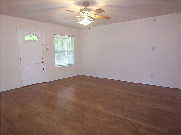 5th image of 308 E Lola Dr