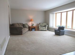 1121 Hobart Ave, Downers Grove, IL 60516