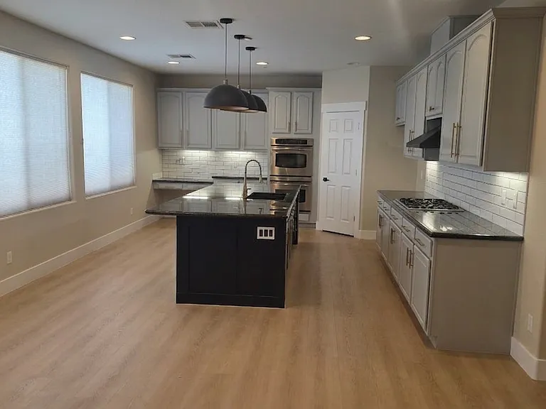 9532 Staff Ln — Photo 8