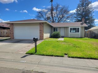 975 Woodvale Dr, Dixon, CA 95620