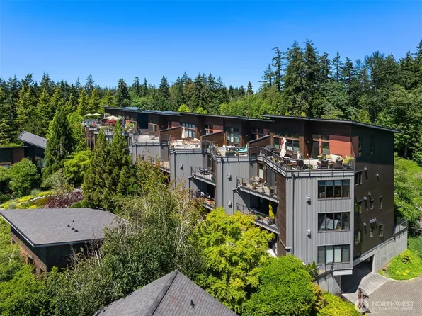 620 NE Vineyard Lane #B203, Bainbridge Island, WA 98110
