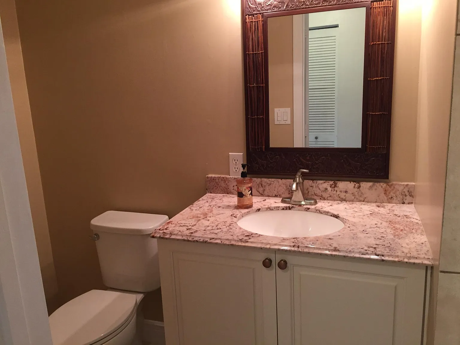 4 bed, 2376 sqft, $3,700 — Photo 3