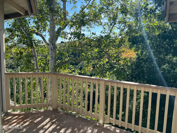 675 Oak Run Trl Unit 308, Oak Park, CA 91377