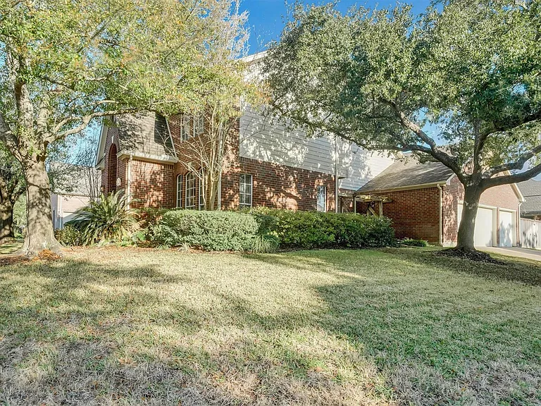 20002 Barton Creek Ct — Photo 3