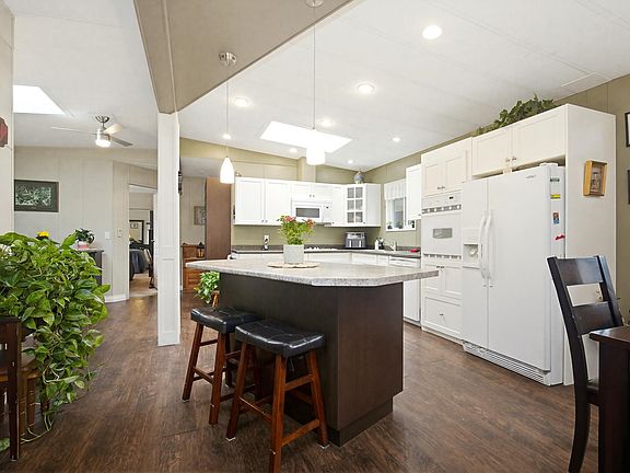 4th image of 27111 0th Ave #6