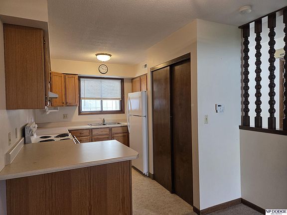 3rd image of 5545-47 S 42nd St #2