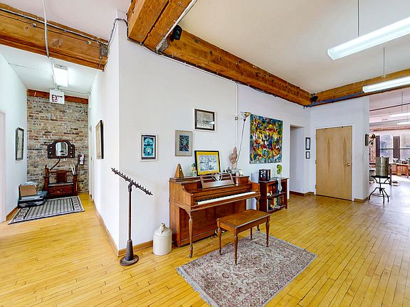 4th image of 219 W Chicago Ave Suite 400