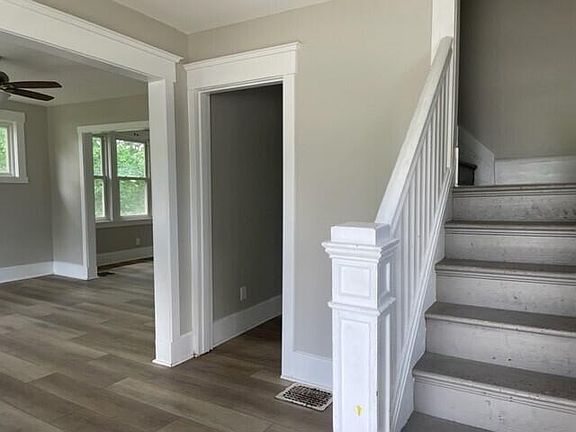 3rd image of 58 Park Ave