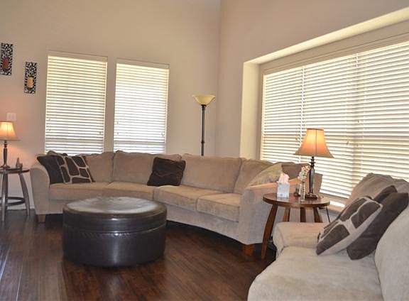 4th image of 5040 Harney Dr