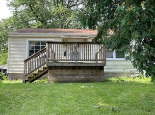 1405 Greenbriar Dr, Champaign, IL