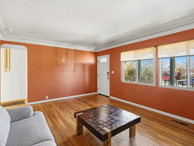 420 Bryn Mawr Dr SE — Photo 3
