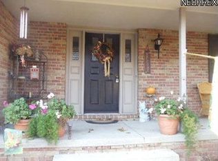 2950 Englewood Dr NE, Canton, OH