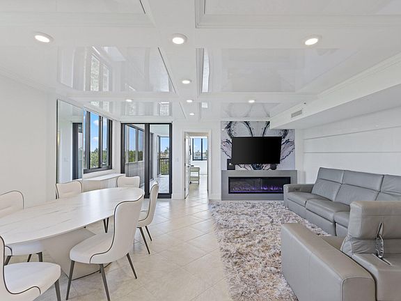 4th image of 3420 S Ocean Boulevard #4z