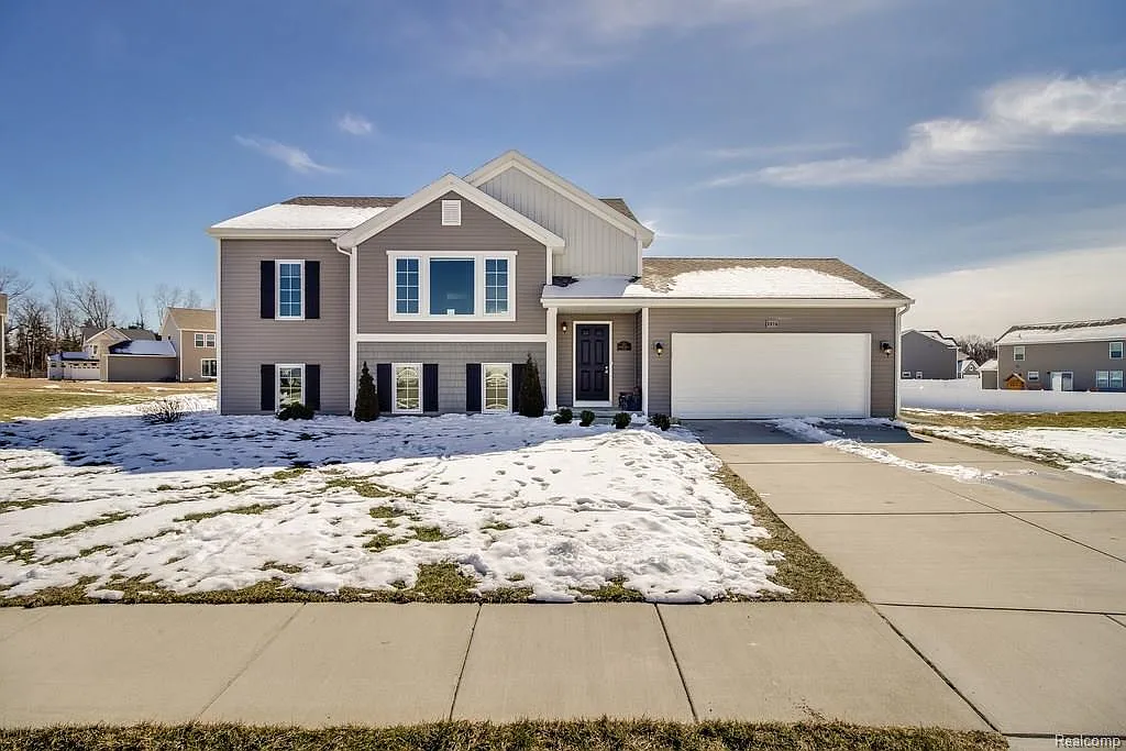 3674 Wescott Ct photo 1