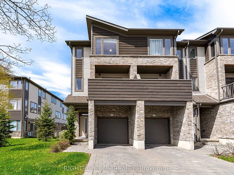 2060 Meadowgate Blvd #10 — Photo 1