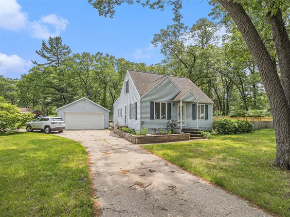 1512 Holton Rd, Muskegon, MI 49445